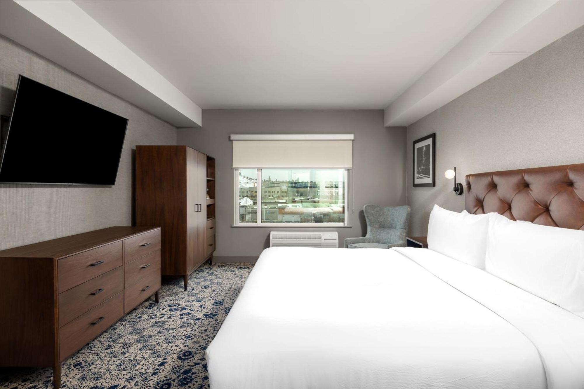 โฟร์ พอยต์ส บาย เชอราตัน เคโลวนา แอร์พอร์ต Hotel เคโลว์นา ภายนอก รูปภาพ