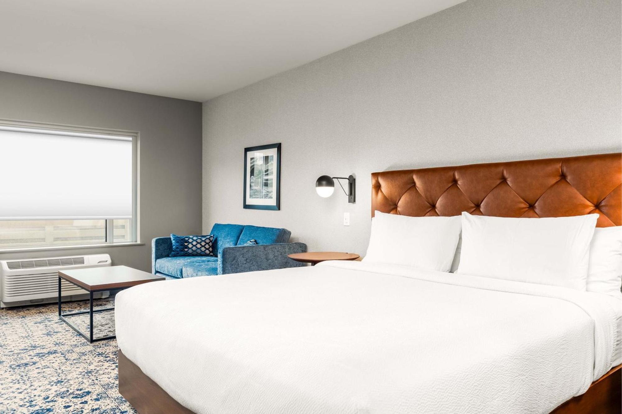 โฟร์ พอยต์ส บาย เชอราตัน เคโลวนา แอร์พอร์ต Hotel เคโลว์นา ภายนอก รูปภาพ